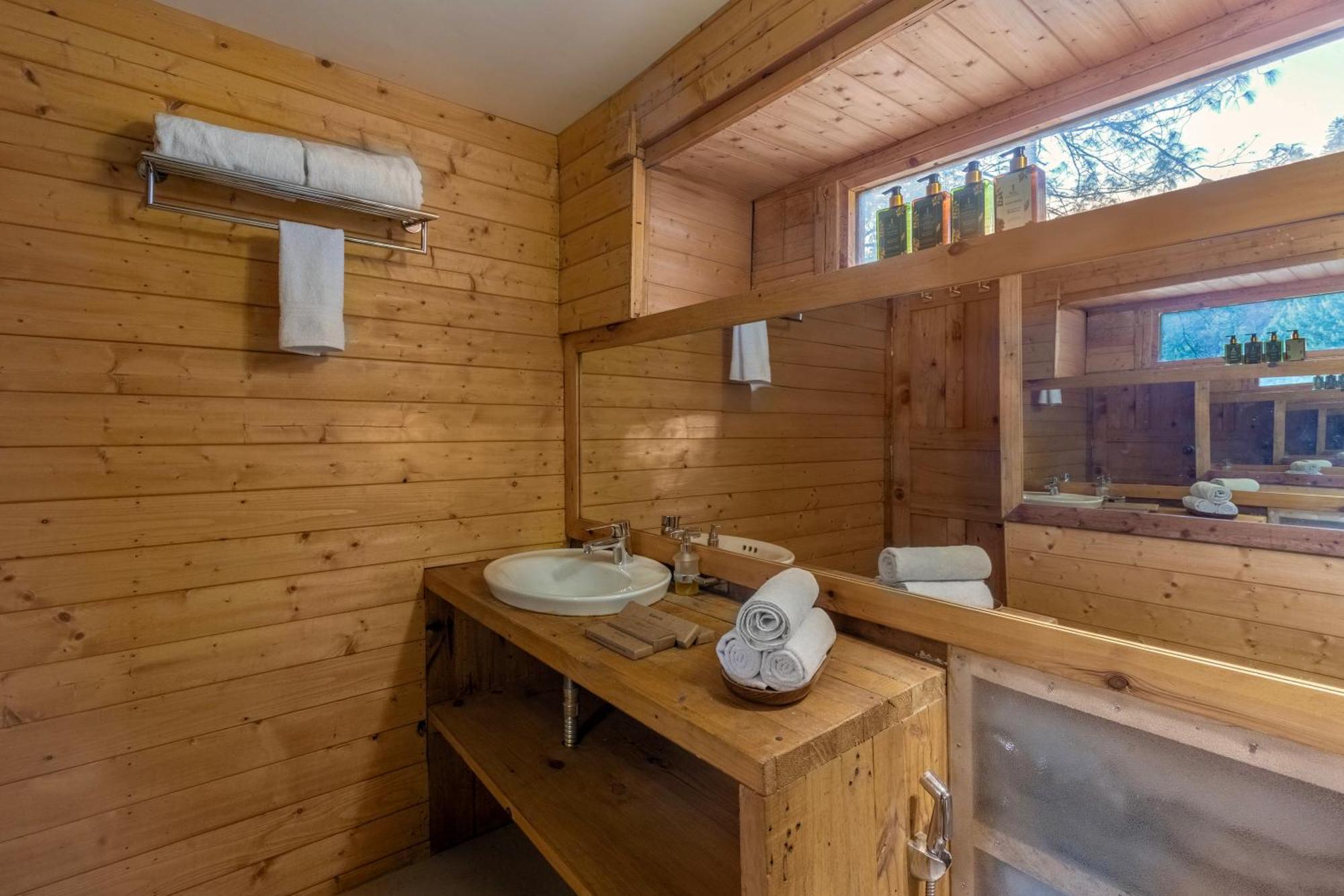 Elivaas 1 Bhk Premium Cottage With Sauna - Everly 西姆拉 外观 照片